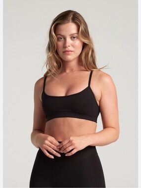 Allfenix sports bra